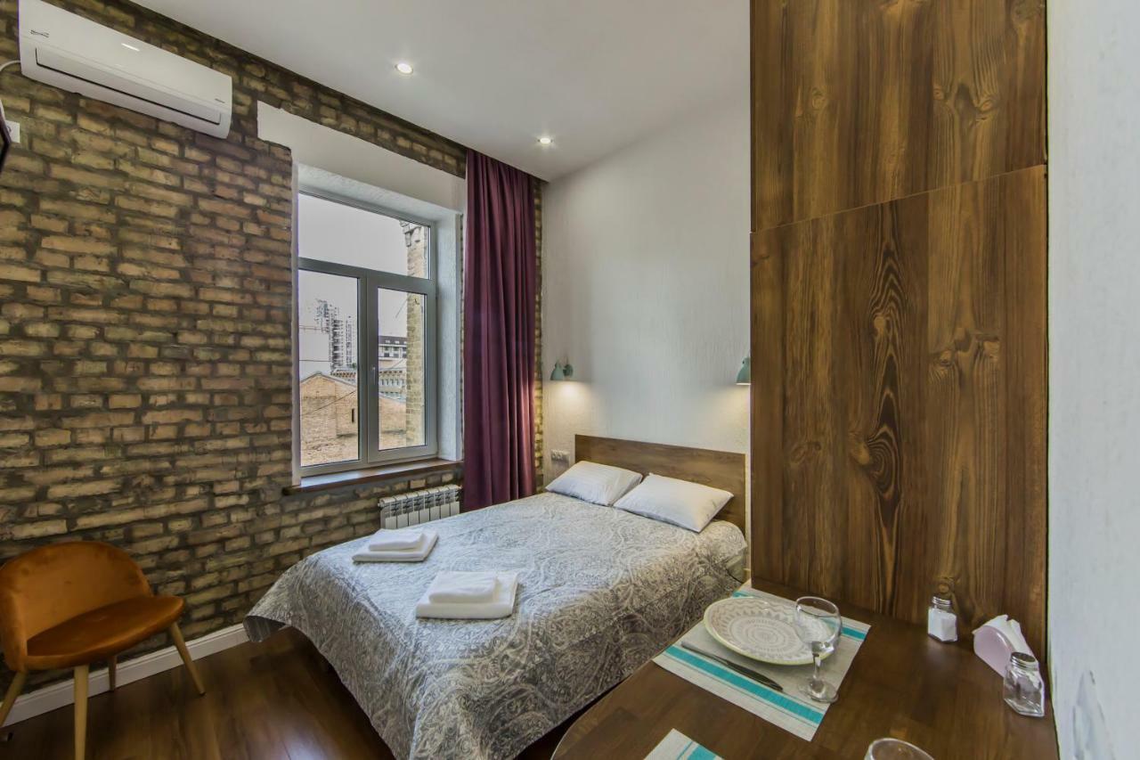Loft Apartment *